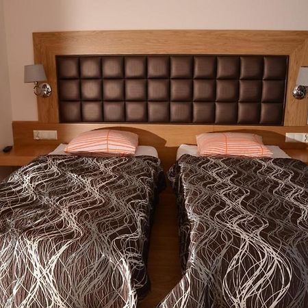 Hotel Dolina Pilicy Stanislawice  Esterno foto